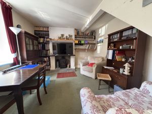 Sitting Room- click for photo gallery